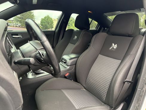 Used 2022 Dodge Charger Scat Pack w/ Dynamics Package RWD image 7