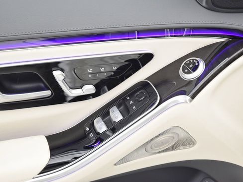 Certified 2022 Mercedes-Benz S 500 4MATIC image 22