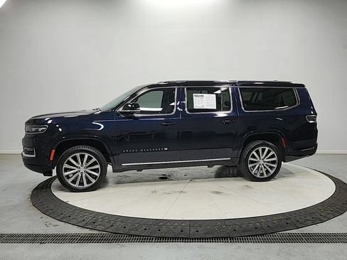 Used 2023 Jeep Grand Wagoneer L Series II w/ Convenience Group III AWD/4WD image 4