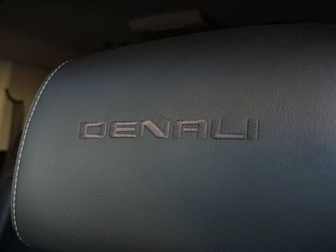 Used 2018 GMC Yukon XL Denali w/ Denali Ultimate Package image 34