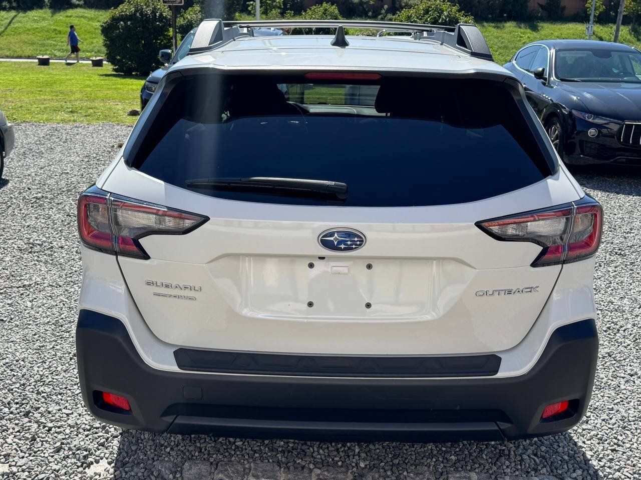 Used 2023 Subaru Outback Premium AWD/4WD image 6