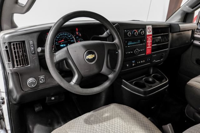 Used 2020 Chevrolet Express 2500 RWD image 3