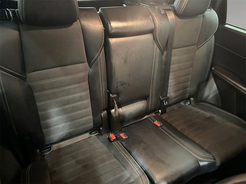 Used 2024 Mitsubishi Outlander SE Black Edition image 18