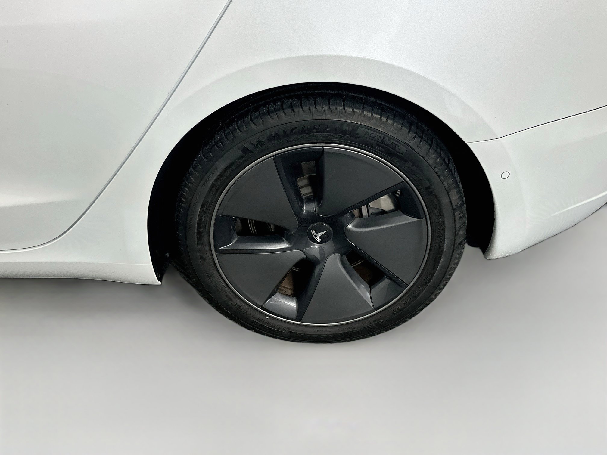 Used 2021 Tesla Model 3 Standard Range Plus RWD image 11