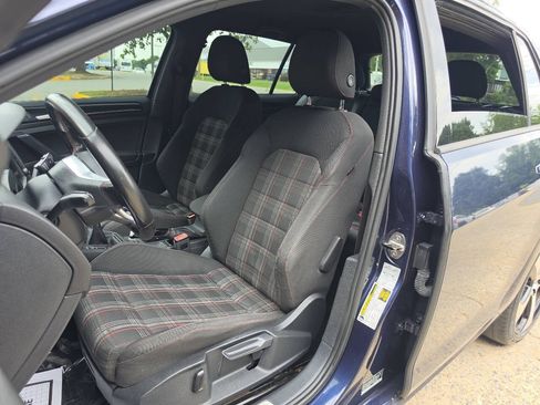 Used 2016 Volkswagen GTI S FWD image 9
