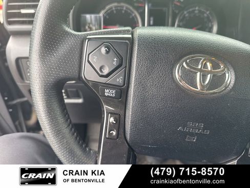 Used 2020 Toyota 4Runner Venture w/ Moonroof Package AWD/4WD image 23