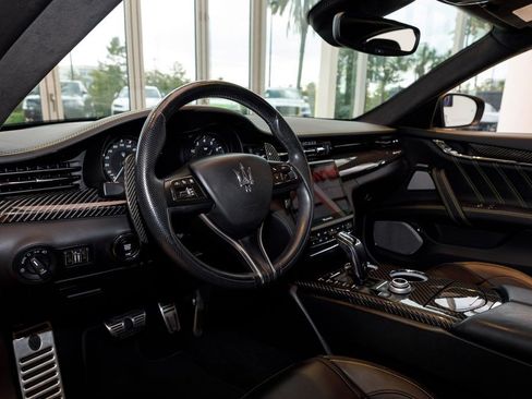 Used 2022 Maserati Quattroporte Trofeo RWD image 24