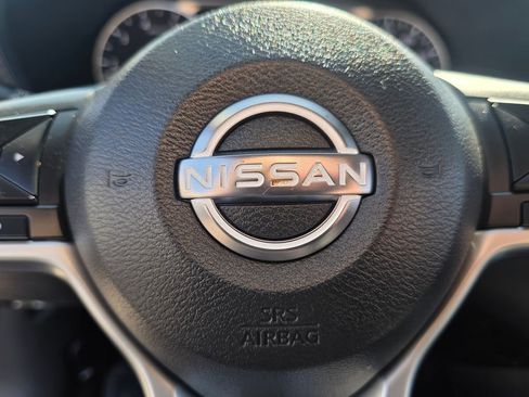 Used 2025 Nissan Sentra SV FWD image 23