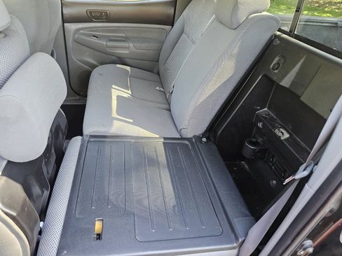 Used 2010 Toyota Tacoma 4x4 Double Cab image 29