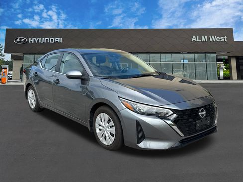 Used 2024 Nissan Sentra S FWD image 3