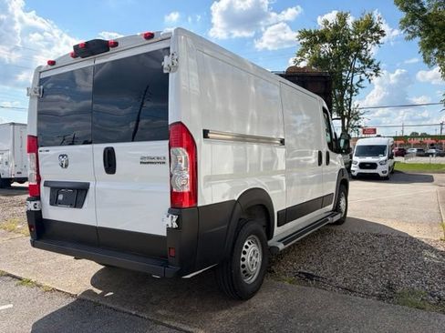 Used 2025 RAM ProMaster 2500 w/ U-Haul Equipment Group FWD image 5