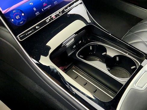 Used 2021 Mercedes-Benz S 580 4MATIC Sedan w/ AMG Line image 16