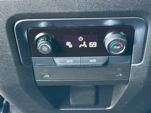 Used 2025 Chevrolet Tahoe Z71 image 22