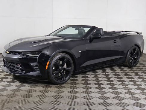 Used 2017 Chevrolet Camaro SS image 11