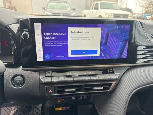 Certified 2025 Toyota Camry SE image 11