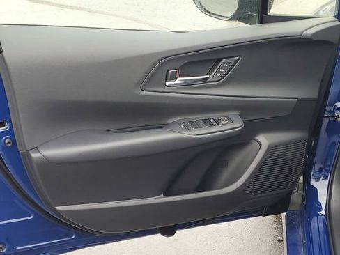 New 2026 Toyota Prius Plug-In Hybrid FWD image 8