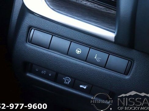 New 2026 Nissan Rogue Platinum image 25