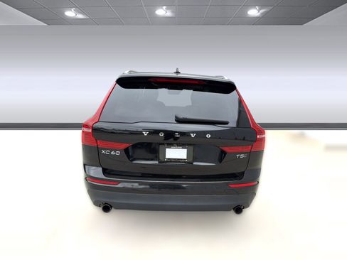 Used 2020 Volvo XC60 T5 Momentum image 10