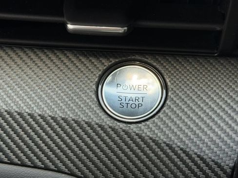 Used 2025 Ford Mustang Mach-E Premium AWD/4WD image 33