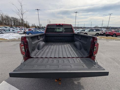Used 2017 GMC Sierra 1500 SLT w/ SLT Premium Package image 9