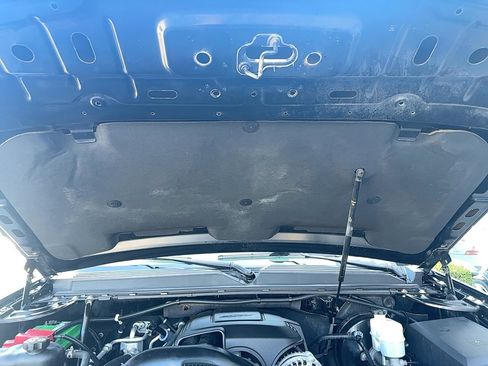 Used 2011 Chevrolet Tahoe LTZ image 33