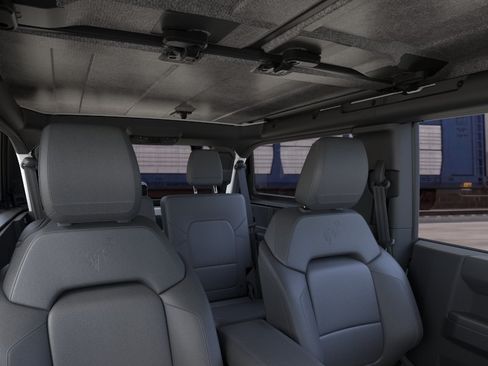 New 2026 Ford Bronco Badlands AWD/4WD image 13