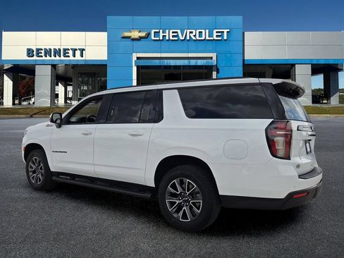 Used 2024 Chevrolet Suburban Z71 w/ Luxury Package AWD/4WD image 4