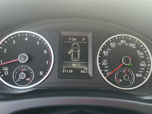 Used 2016 Volkswagen Tiguan SE image 7