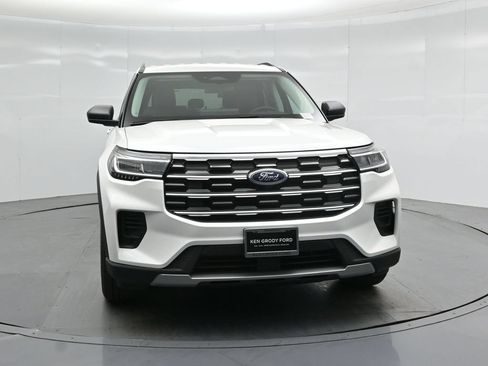 New 2026 Ford Explorer Active RWD image 26