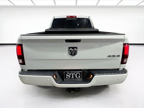 Used 2018 RAM 2500 Laramie w/ Sport Appearance Group AWD/4WD image 5