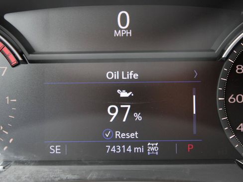 Used 2019 Cadillac XT4 Sport w/ Cold Weather Package AWD/4WD image 23
