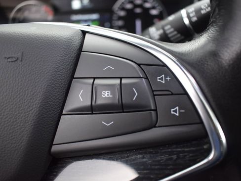 Used 2021 Cadillac XT5 Premium Luxury image 17