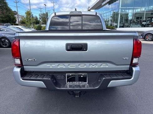 Used 2022 Toyota Tacoma SR image 4