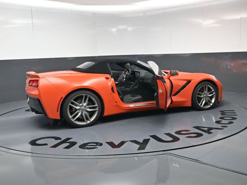 Used 2019 Chevrolet Corvette Stingray Convertible Z51 2LT image 23