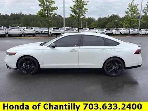 Used 2024 Honda Accord Sport image 4