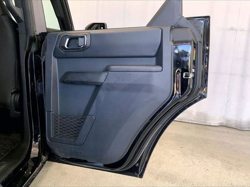 Used 2025 Ford Bronco 4-Door AWD/4WD image 23