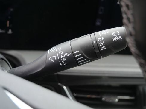 Used 2024 Buick Encore GX Avenir w/ Avenir Technology Package image 28