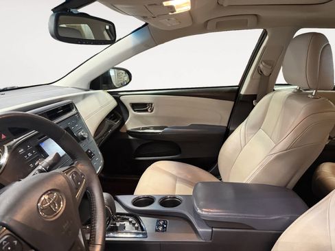 Used 2013 Toyota Avalon XLE Premium image 10