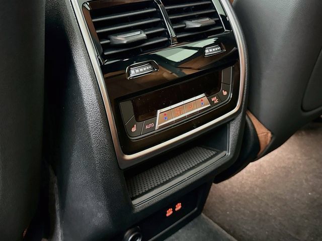 New 2026 BMW X5 xDrive40i AWD/4WD image 27