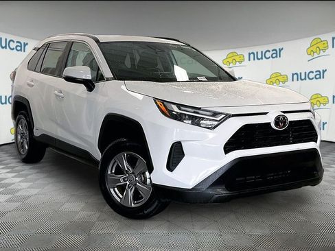 Used 2025 Toyota RAV4 XLE AWD/4WD image 1