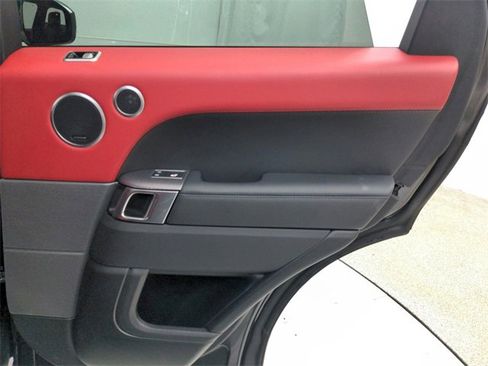 Used 2022 Land Rover Range Rover Sport HST image 43