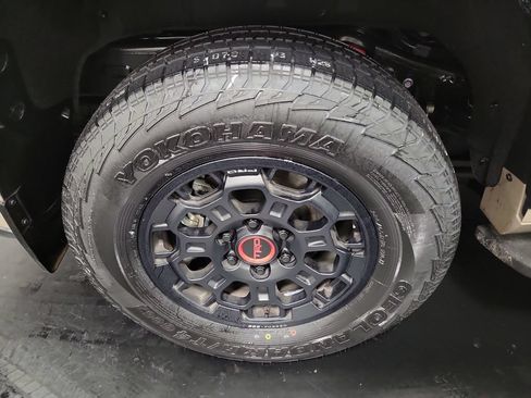Used 2025 Toyota Sequoia TRD Pro AWD/4WD image 11