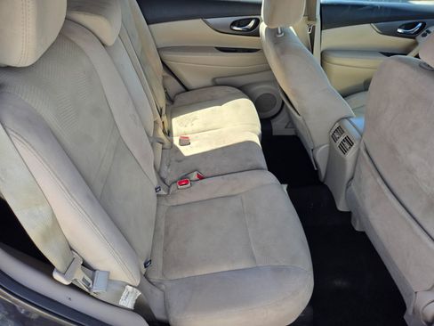 Used 2016 Nissan Rogue S w/ S Family Package AWD/4WD image 12