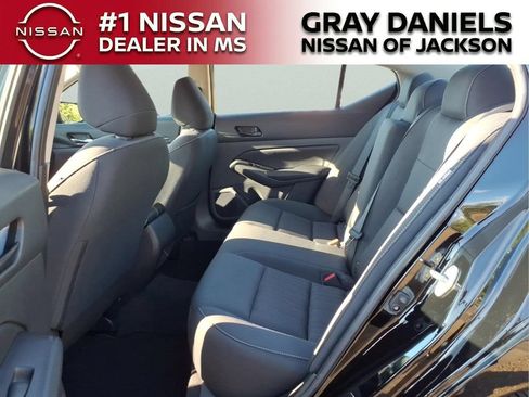 Certified 2025 Nissan Altima 2.5 SV FWD image 26