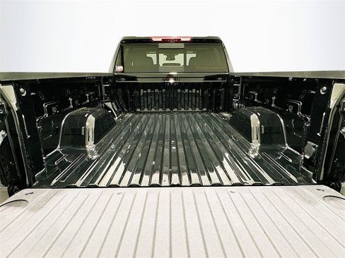 New 2026 GMC Sierra 1500 SLE w/ Preferred Package image 27