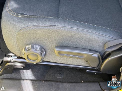 Certified 2024 Jeep Gladiator Sport image 17