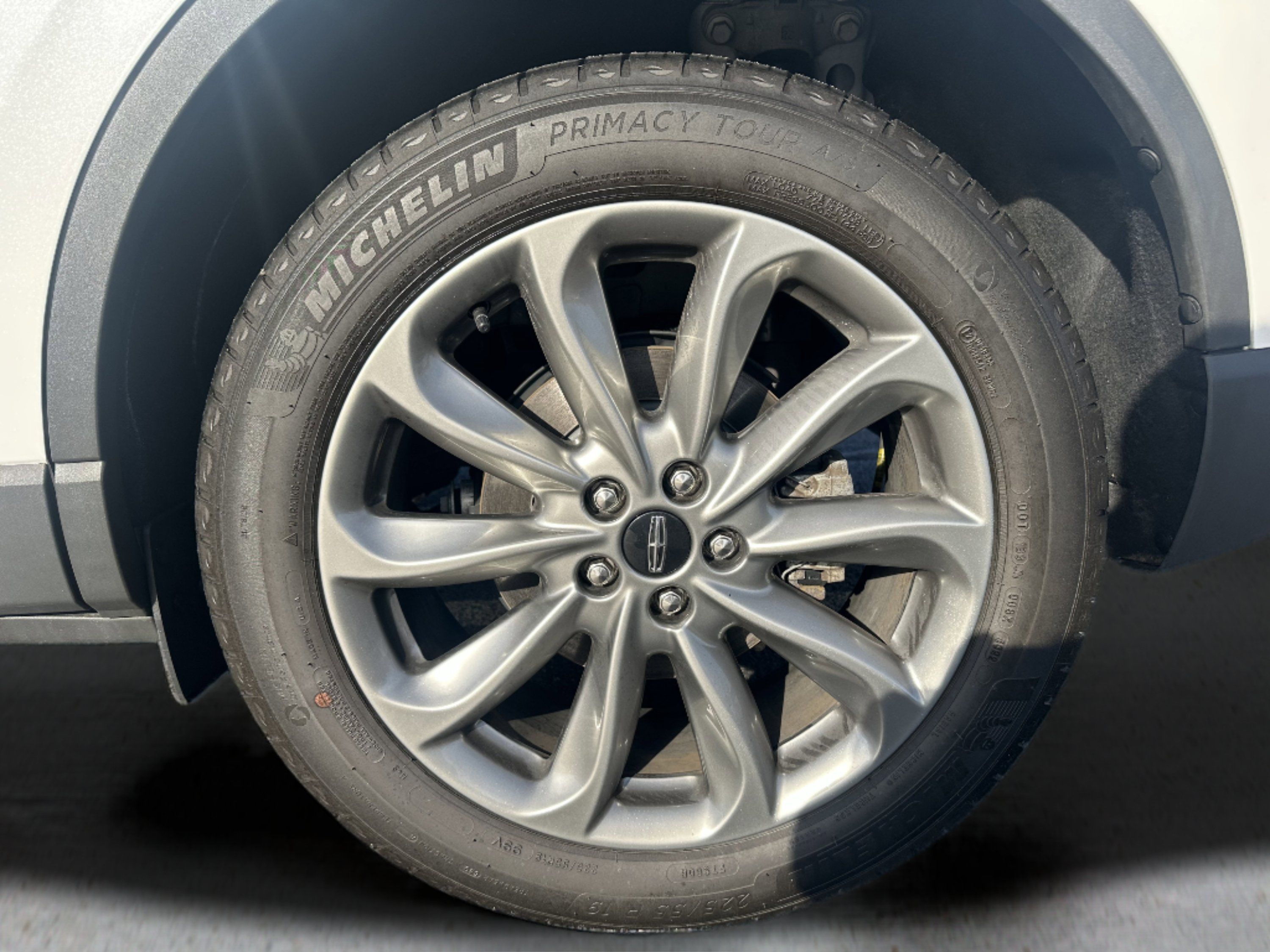 Used 2022 Lincoln Corsair AWD w/ Premium Package image 8