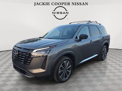 New 2026 Nissan Pathfinder Platinum w/ Cargo Package