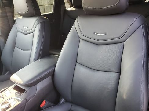 Used 2023 Cadillac XT5 Premium Luxury w/ Technology Package AWD/4WD image 36