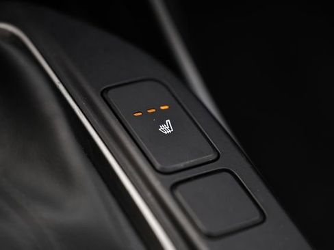 Used 2018 Hyundai Santa Fe Sport image 38